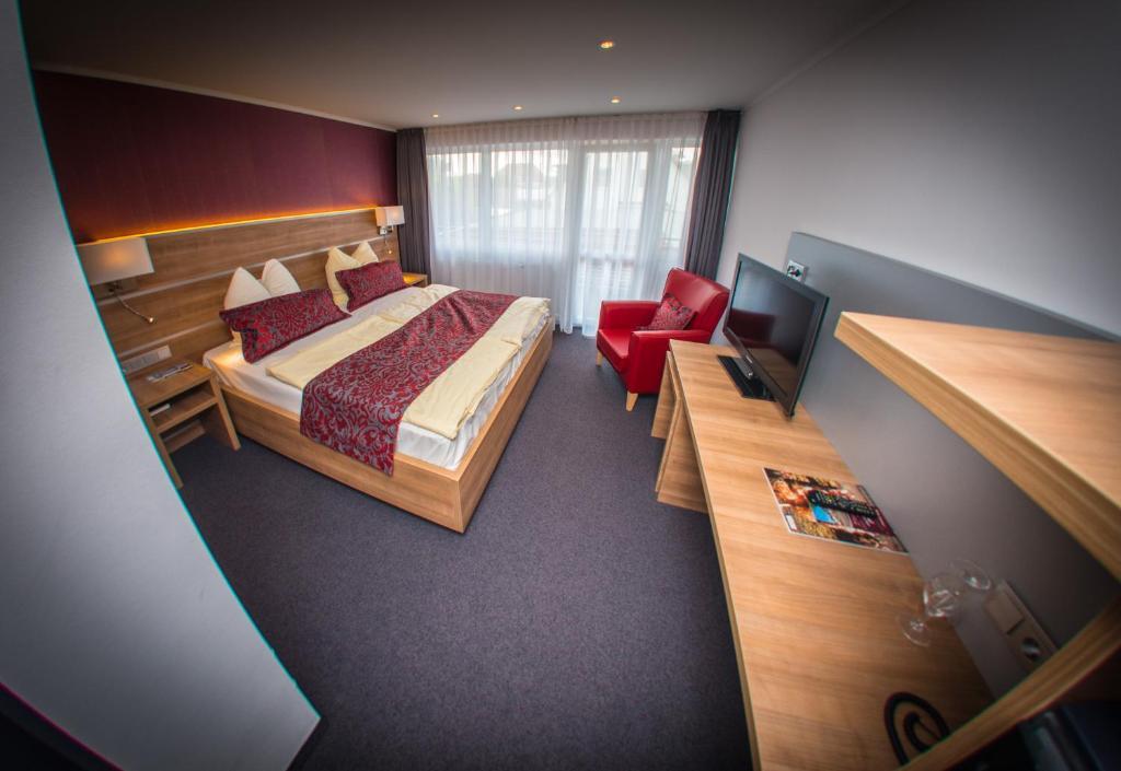 Hotel Hellers Krug Holzminden Room photo