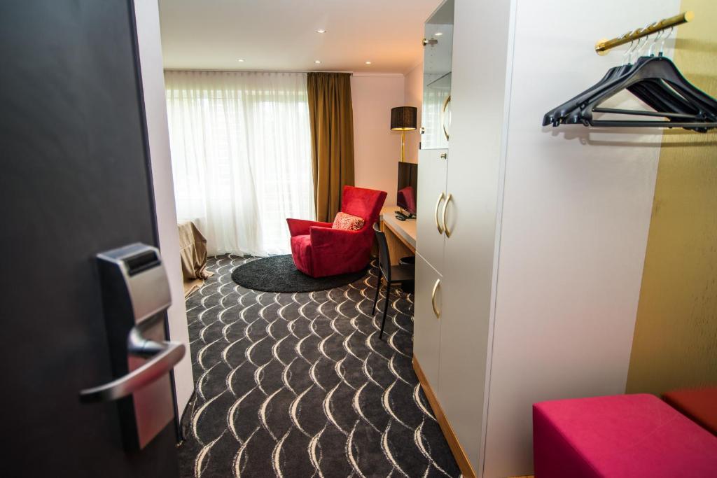 Hotel Hellers Krug Holzminden Room photo